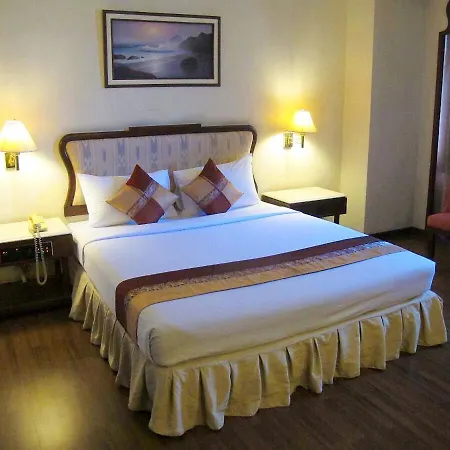 Lee Gardens Hotel-3